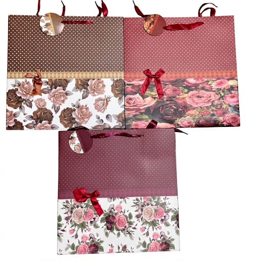 Set 12 pungi cadou mari din carton, model floral 240 pcs pe bax.Comanda minima 12 buc