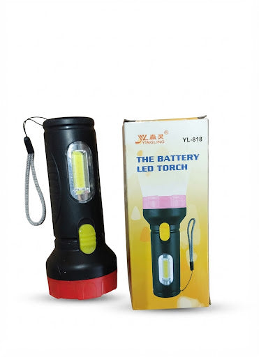 Lanternă cu Baterii, 14 cm, Diametru 6 cm, Bază 4  cm 240 pcs pe bax.Comanda minima 6 buc